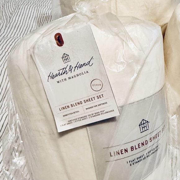 Hearth & Hand Linen Blend Hemstitch Sheet Set Sour Cream (Queen) - Picture 5 of 5